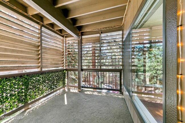 Building Photo - 215 Clubhouse Cir