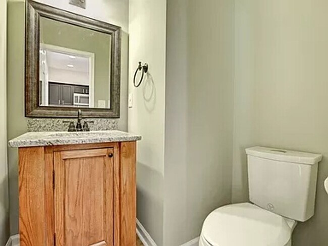 Building Photo - Charming 3BR House in Atlanta