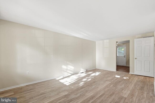 Building Photo - 129 Bickel Ct