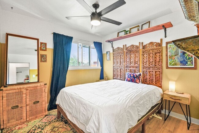 Building Photo - 2Bed/1bath beautiful Home close to City Park