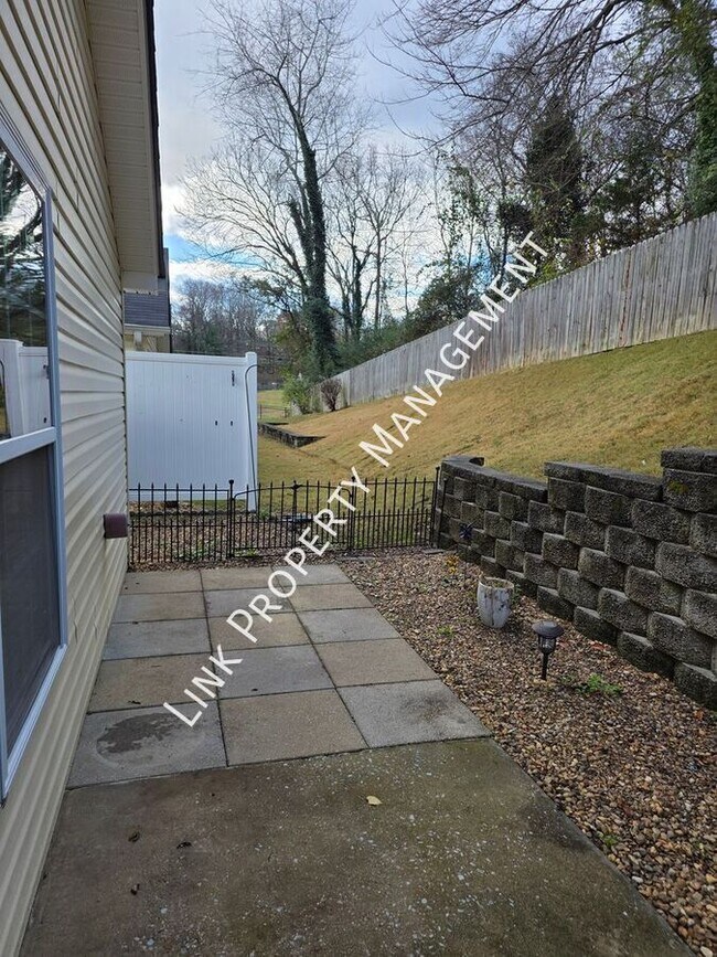 Building Photo - 21 Sheila Gail Ln