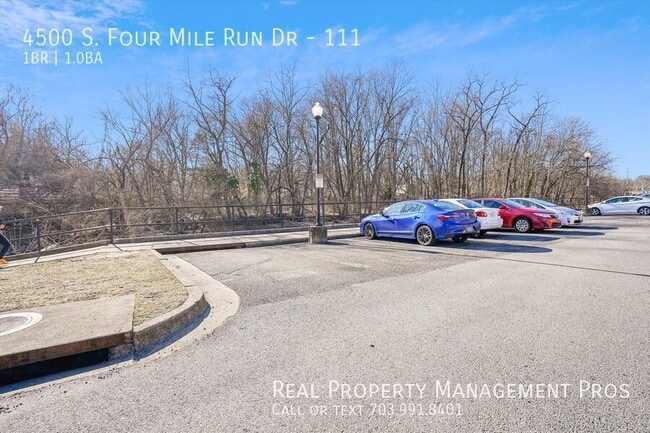 Building Photo - 4500 S Four Mile Run Dr