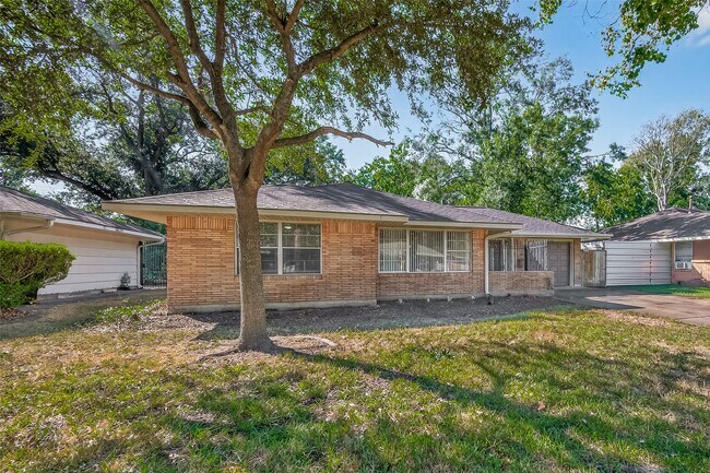 Building Photo - 4045 Osby Dr