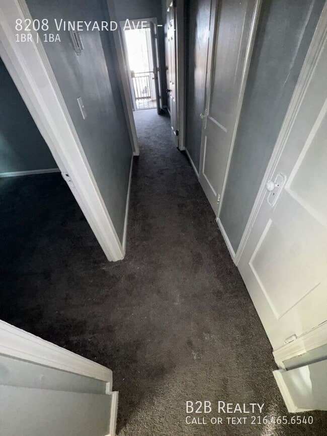 Building Photo - 8208 Vineyard Ave