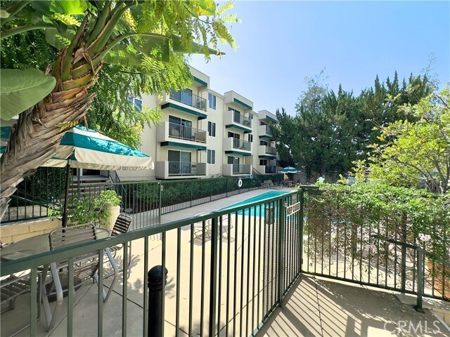 Building Photo - 4501 Cedros Ave