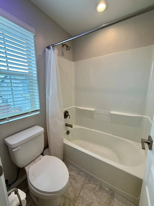 Building Photo - 14220 W Buckskin Trl