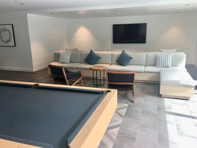 Building Photo - Modern & Spacious 2br/2ba In Mission Bay w...