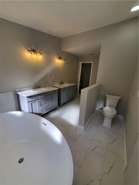 Building Photo - 2780 Burtz Dr
