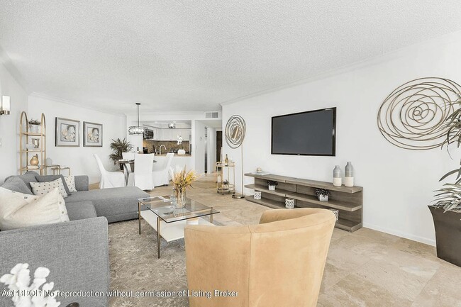 Building Photo - 3701 S Flagler Dr