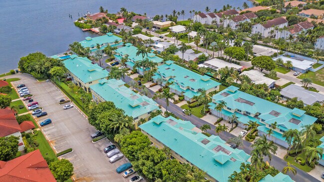 Building Photo - 142 Barefoot Cove