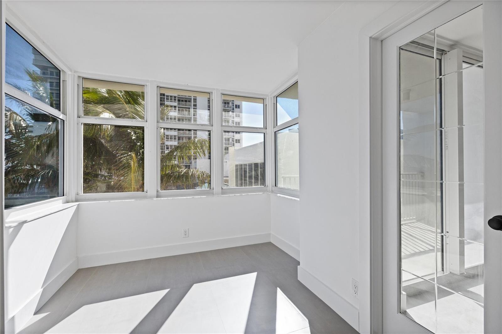 Building Photo - 1360 S Ocean Blvd