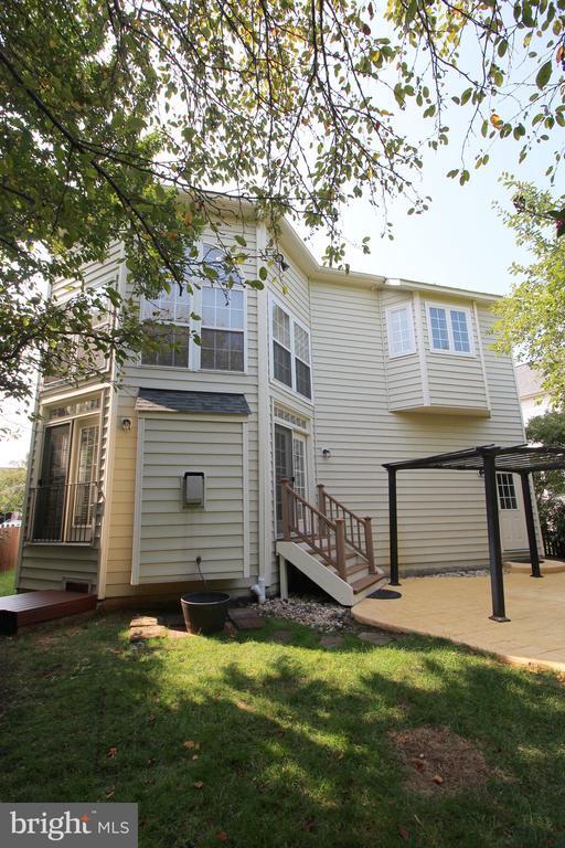 Building Photo - 40424 Milford Dr