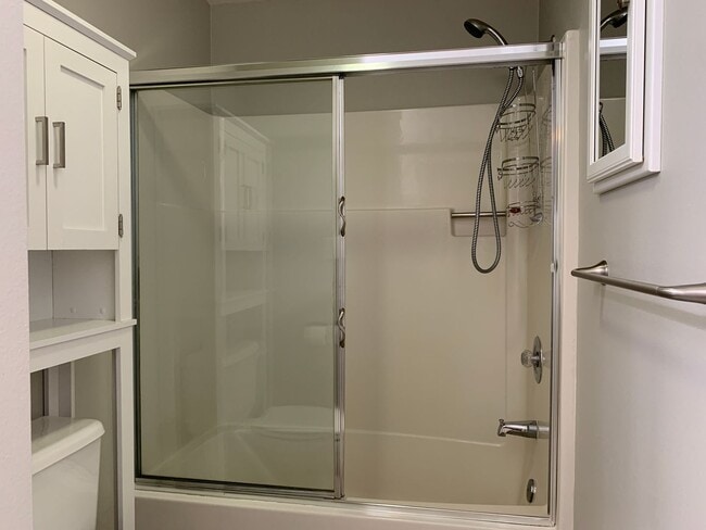 Building Photo - 3Bd/2.5Ba Kirkland Townhome