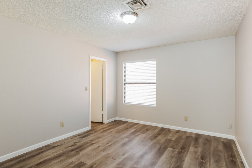 Building Photo - 7127 W Morrow Dr