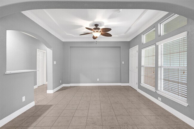 Building Photo - 5902 Cr-675