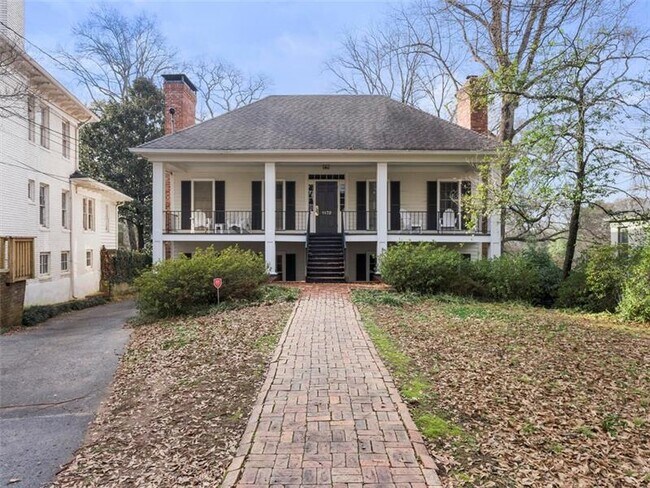 Building Photo - 1872 Wycliff Rd NW