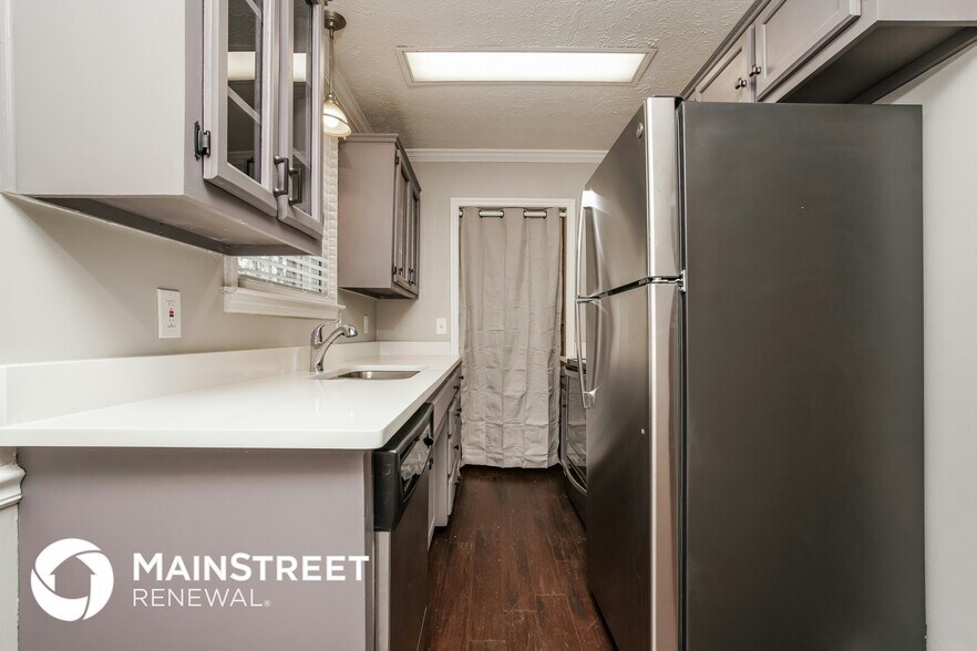 Building Photo - 254 Township Dr