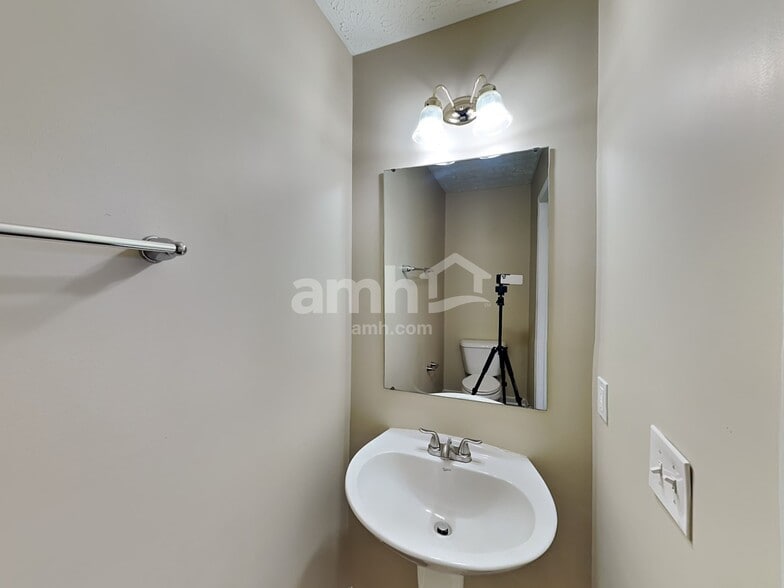 Building Photo - 35 Langtree Dr