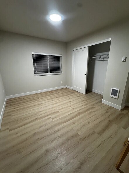 Building Photo - 7414 N Albina Ave