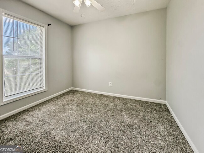 Building Photo - 11876 Plantation Pkwy