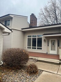 Building Photo - Townhome for Rent