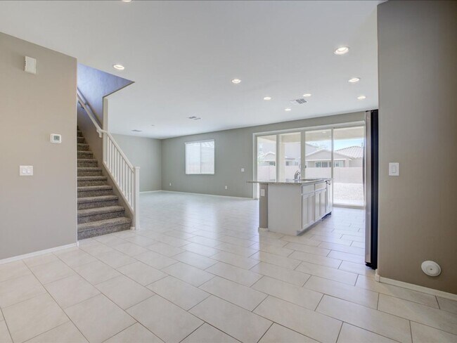Building Photo - 6568 E Via Arroyo Azul