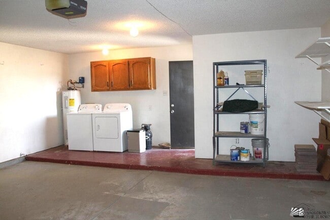 Building Photo - 10485 S Del Valle
