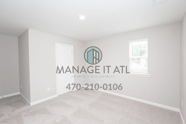 Building Photo - Beautiful 5 Bedroom House with a Master Bedroom on Main Floor