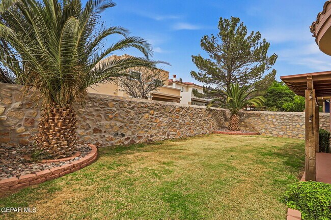 Building Photo - 7291 Camino Del Sol Dr