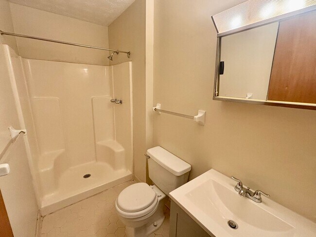 Building Photo - 358 Bradley Woods Ct NW