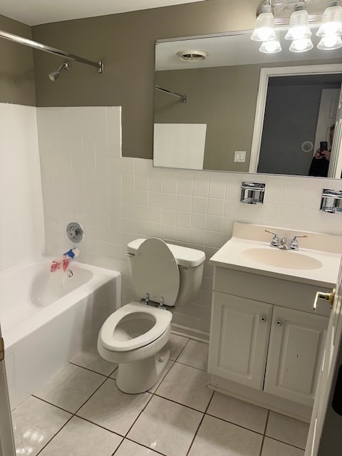 Building Photo - 125 Twin Oaks Dr