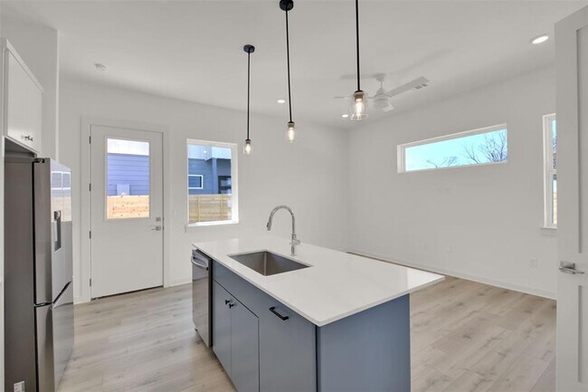 Building Photo - 6119 Atwood St