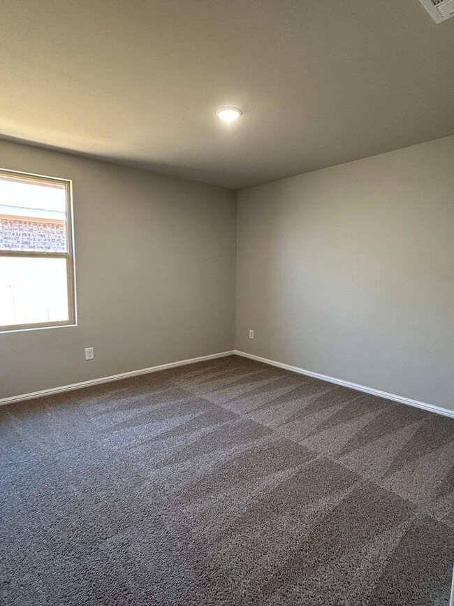Building Photo - Beautiful Home in Homestead at Parks Bell ...