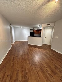 Building Photo - 701 Vista Isles Dr