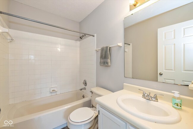 Building Photo - 7313 Shanna Cir