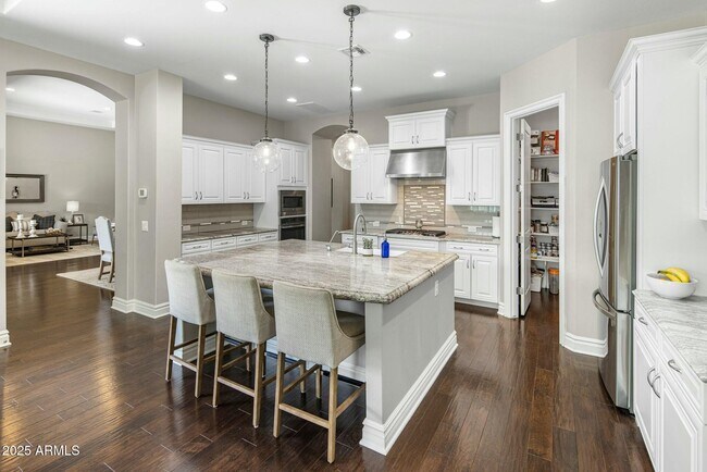 Building Photo - 2051 E Aris Dr