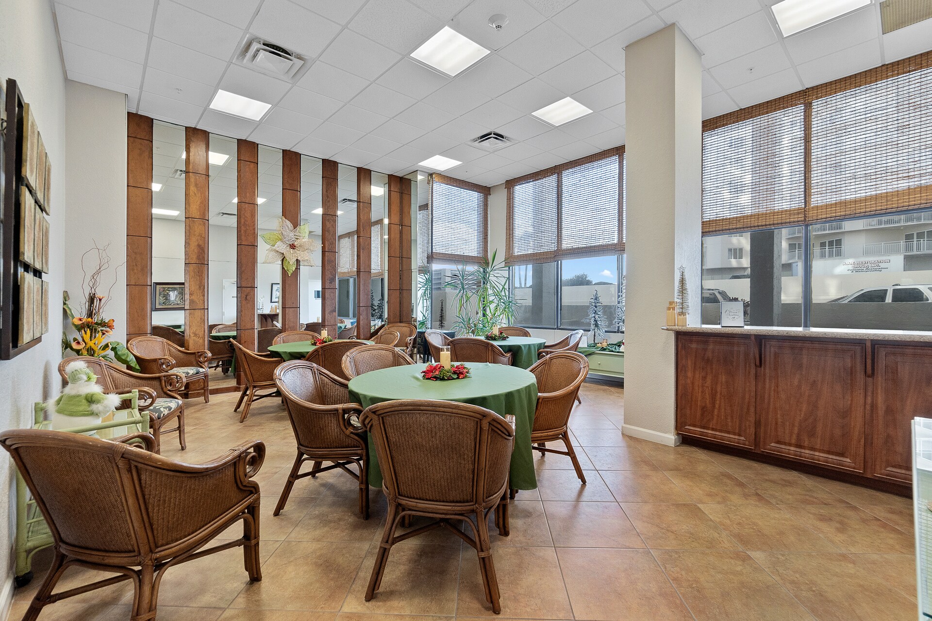 Clubroom - 2947 S Atlantic Ave
