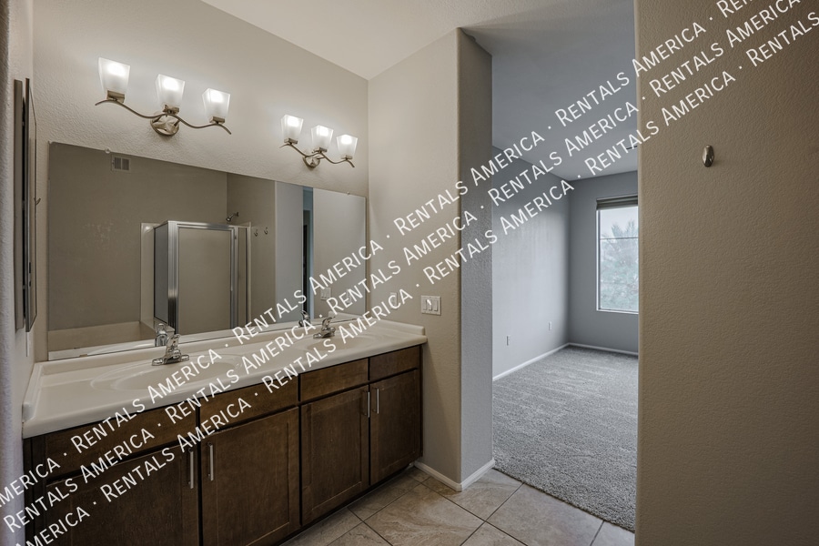 Building Photo - 6745 N 93RD Ave