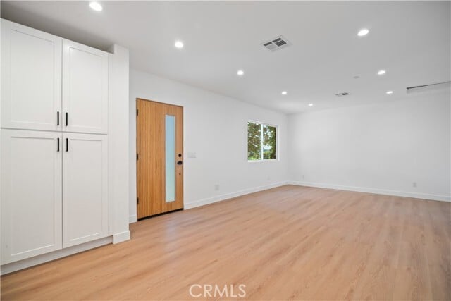 Building Photo - 6935 Jellico Ave