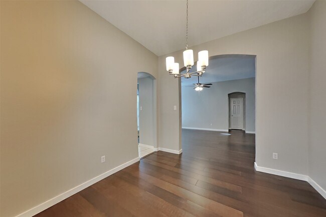 Building Photo - 18702 Timber Way Dr