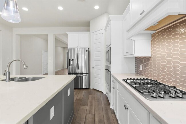 Building Photo - 15818 Weston Ridge Dr