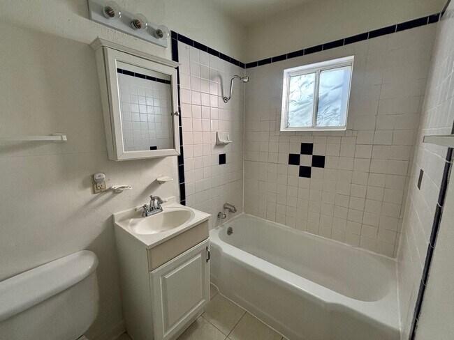 Building Photo - Fairview Properties