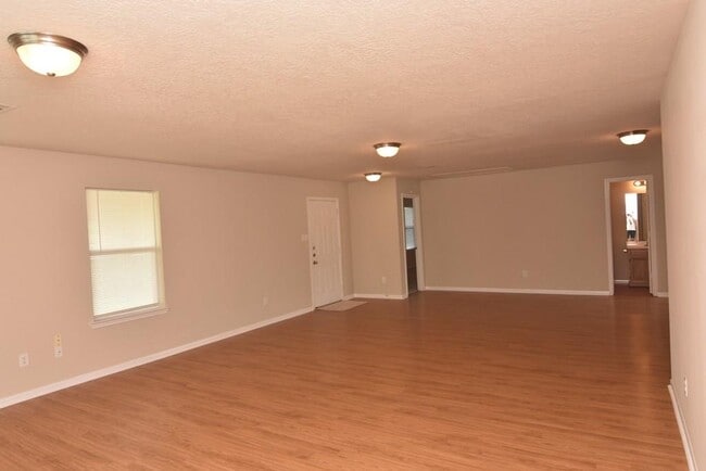 Building Photo - 12745 Lake Conroe Hills Dr