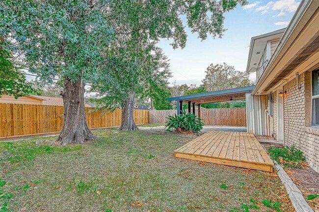 Building Photo - 5611 Nina Lee Ln
