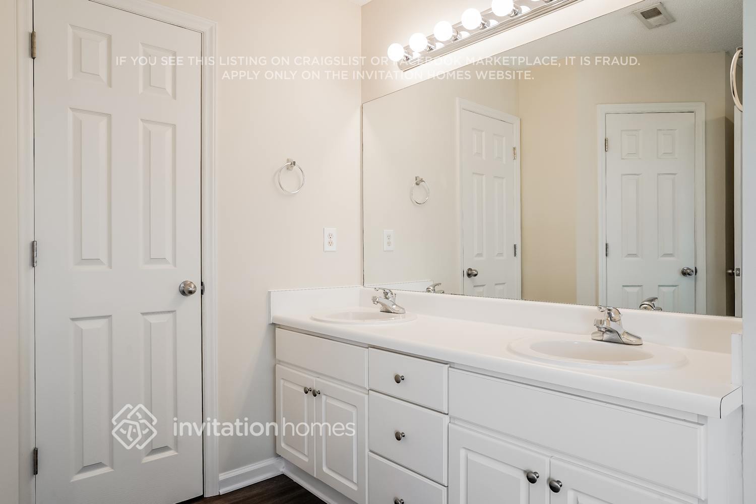 Building Photo - 508 Zircon Ln