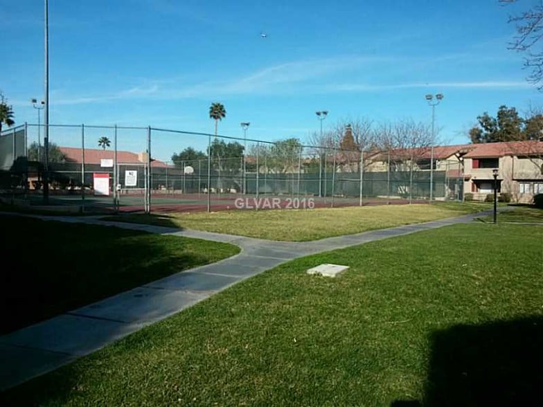 Building Photo - 1455 E Katie Ave