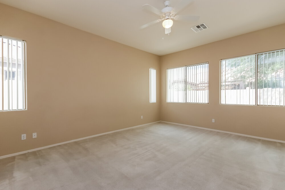Building Photo - 2107 S Sabrina