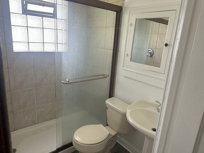 Building Photo - 43 W Mitchell St