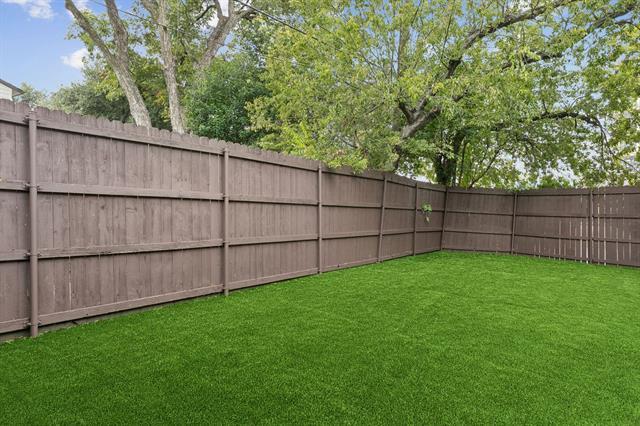 Building Photo - 5200 Longview St