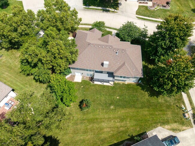 Building Photo - 1900 Muirfield Dr